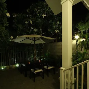 Frangipani Boutique Дананг